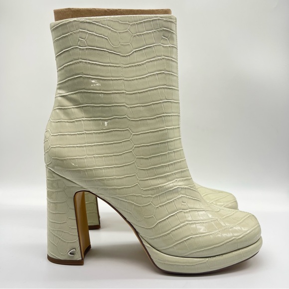 Sam Edelman Shoes - Circus Sam Edelman Size 11 Light Green Sage‎ Croc Embossed Platform Ankle Boots